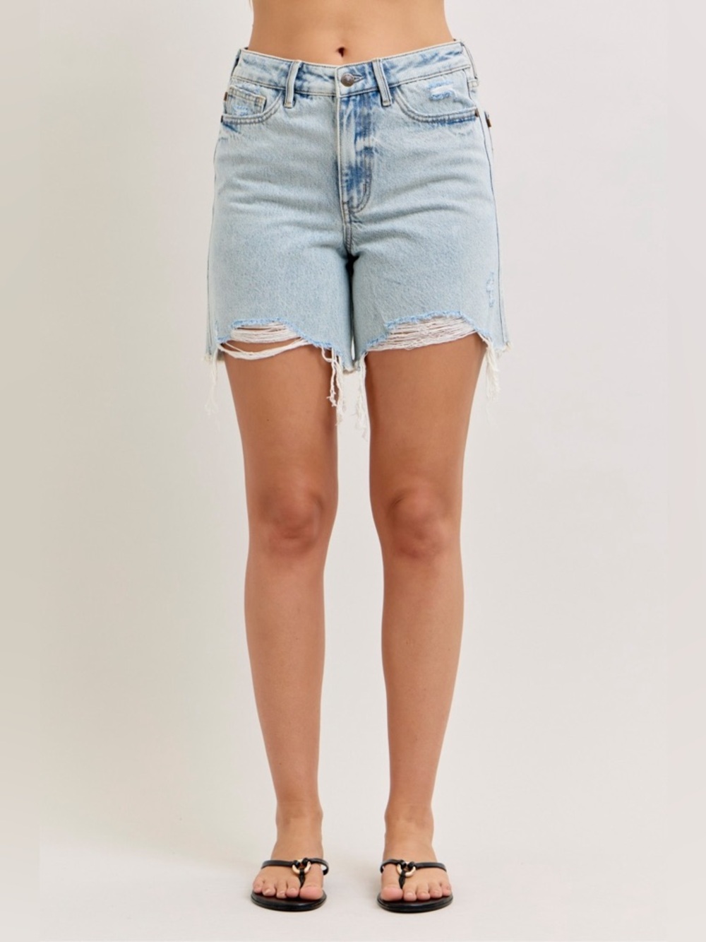 Judy Blue High-Waisted Rigid Magic Dad Short Wwith Cell Phone Back Pockets